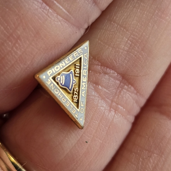 Vintage pin Telephone Pioneers of America triangle telecom telecommunications - Picture 5 of 9